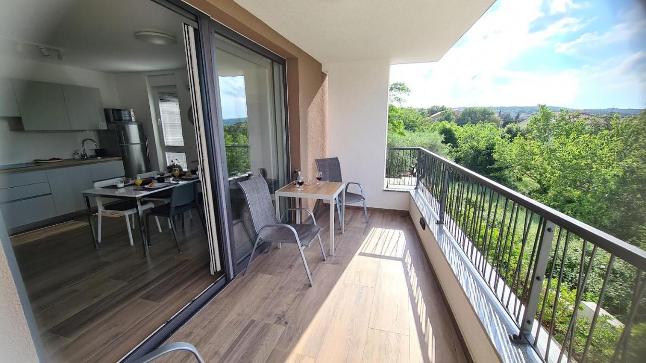 Vila Primorka Apartmani Oleander Šilo Exterior foto